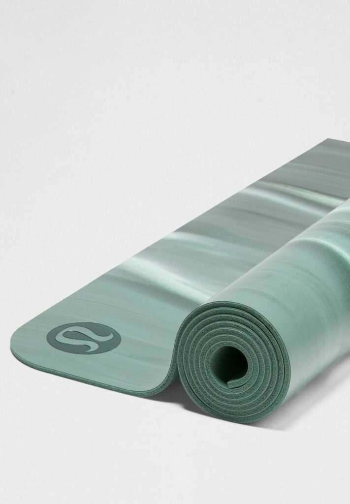 Lululemon the mat 5